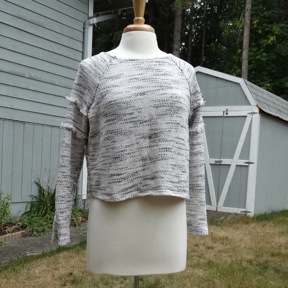 Billabong Sweaters - BillaBong Women Crop Sweater Top